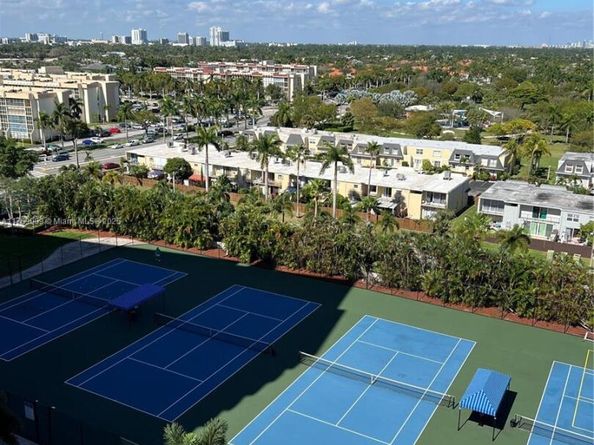 2500 Parkview Dr 1214, Hallandale Beach FL 33009