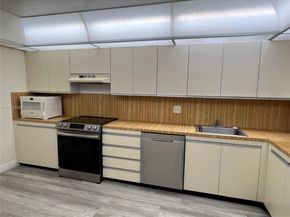 2500 Parkview Dr 1214, Hallandale Beach FL 33009