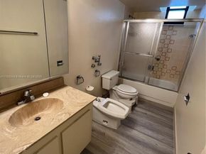 2500 Parkview Dr 1214, Hallandale Beach FL 33009