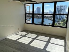 2500 Parkview Dr 1214, Hallandale Beach FL 33009