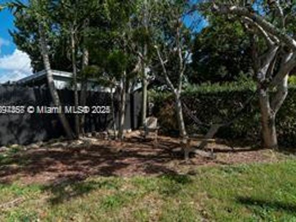 2729 SW 67th Ave, Miami FL 33155