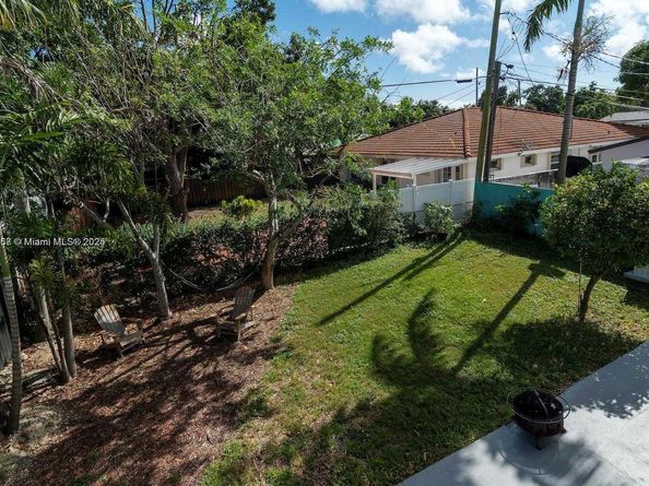 2729 SW 67th Ave, Miami FL 33155