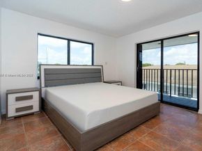 2729 SW 67th Ave, Miami FL 33155