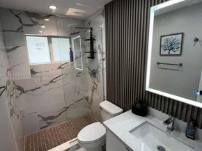 222 SW 8th St, Dania Beach FL 33004