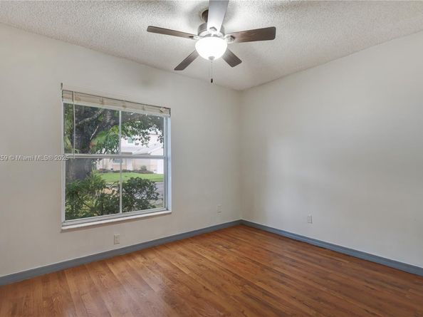 20774 NW 3rd Ct, Pembroke Pines FL 33029