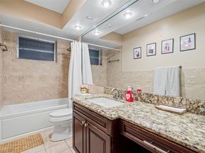 5214 W Park Rd, Hollywood FL 33021