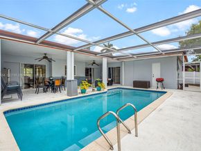 5214 W Park Rd, Hollywood FL 33021