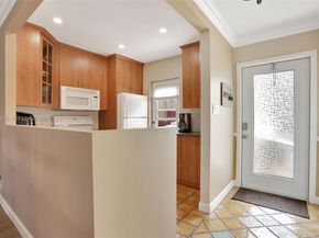 4311 NW 16th St B103, Lauderhill FL 33313