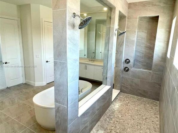 12535 N Parkland Bay Trl, Parkland FL 33076