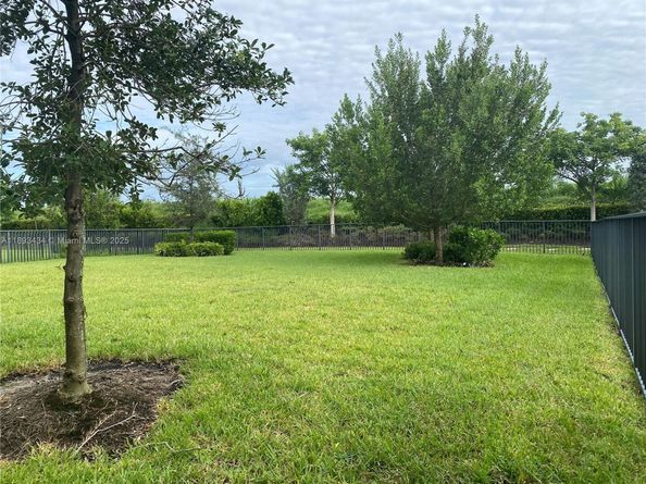12535 N Parkland Bay Trl, Parkland FL 33076