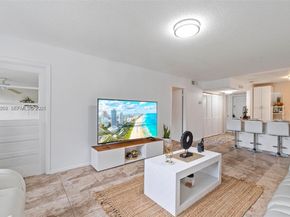 8161 SW 24th Ct 404, Davie FL 33324