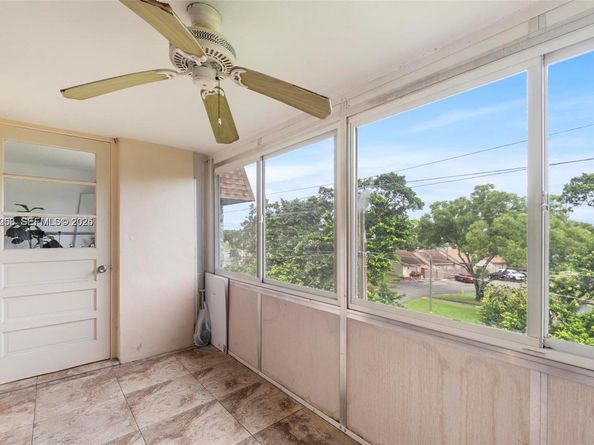 8161 SW 24th Ct 404, Davie FL 33324