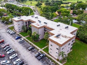 8161 SW 24th Ct 404, Davie FL 33324