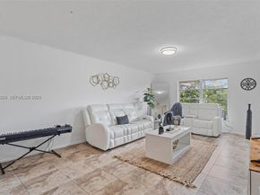 8161 SW 24th Ct 404, Davie FL 33324