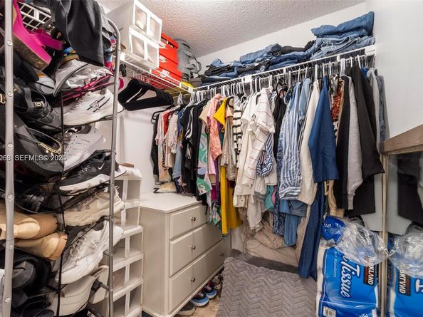 8161 SW 24th Ct 404, Davie FL 33324