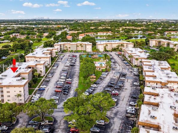 8161 SW 24th Ct 404, Davie FL 33324