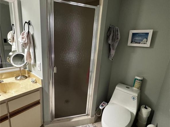 8457 Boca Rio Dr, Boca Raton FL 33433