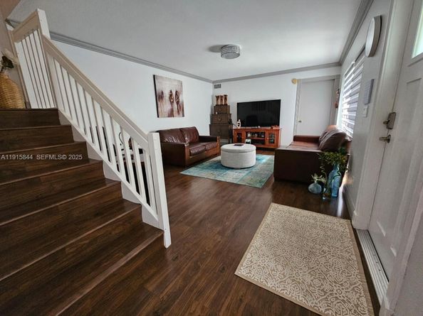 8457 Boca Rio Dr, Boca Raton FL 33433