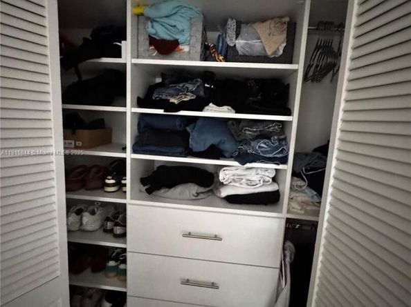 8457 Boca Rio Dr, Boca Raton FL 33433