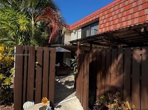 8457 Boca Rio Dr, Boca Raton FL 33433