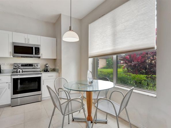 16103 Opal Creek Dr, Weston FL 33331