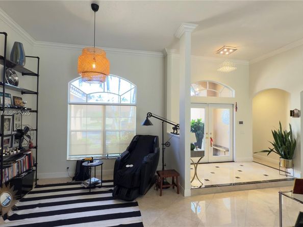 2531 Eagle Run Dr, Weston FL 33327