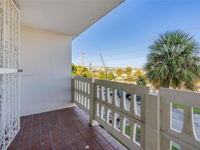 15600 NW 7th Ave 306, Miami FL 33169