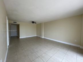 15600 NW 7th Ave 306, Miami FL 33169