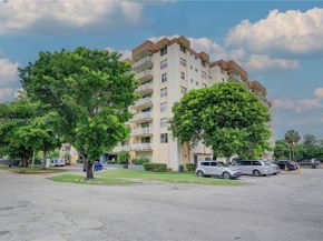 15600 NW 7th Ave 306, Miami FL 33169