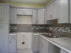 3020 NW 71st St, Miami FL 33147