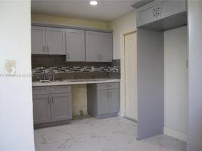 3020 NW 71st St, Miami FL 33147