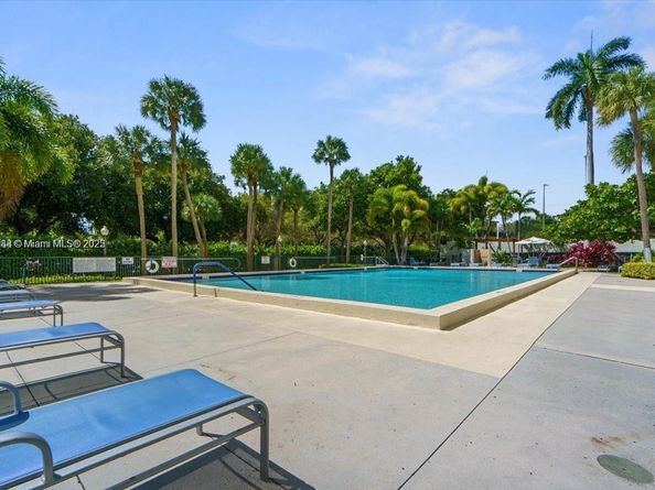 3200 Port Royale Dr N 311, Fort Lauderdale FL 33308