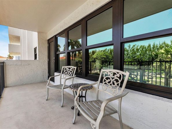 3200 Port Royale Dr N 311, Fort Lauderdale FL 33308