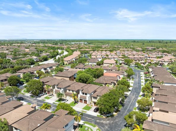 22837 SW 89th Path, Cutler Bay FL 33190
