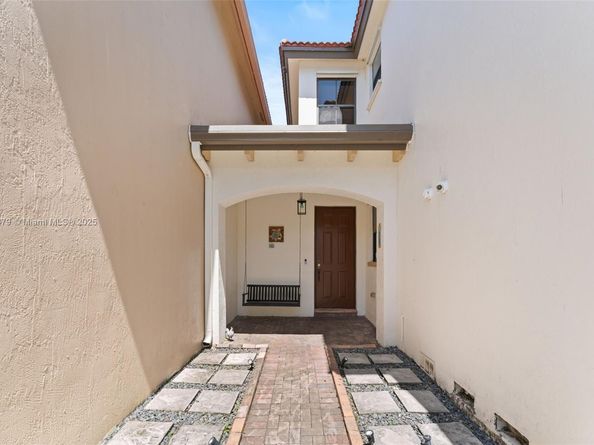 22837 SW 89th Path, Cutler Bay FL 33190