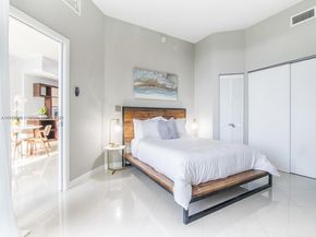 2100 Park Ave 406, Miami Beach FL 33139