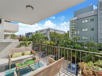 575 Crandon Blvd