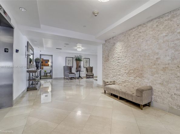 575 Crandon Blvd 306, Key Biscayne FL 33149