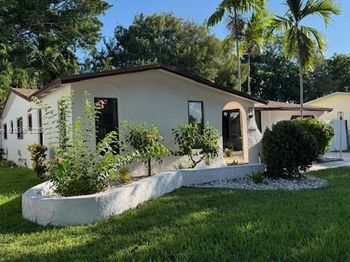 10500 NW 2nd Ct