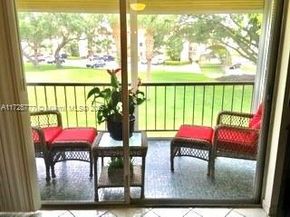 611 S Hollybrook Dr 203, Pembroke Pines FL 33025