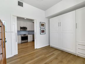 2870 Pine Tree Dr 3, Miami Beach FL 33140