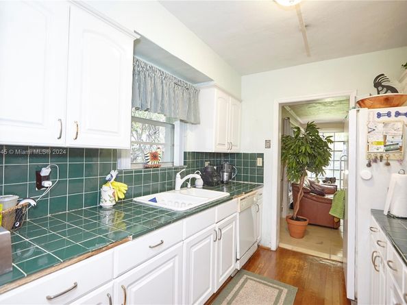 Undisclosed Address #A11636945, Coral Gables FL 33134