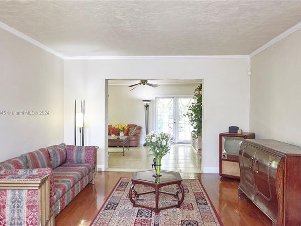 Undisclosed Address #A11636945, Coral Gables FL 33134