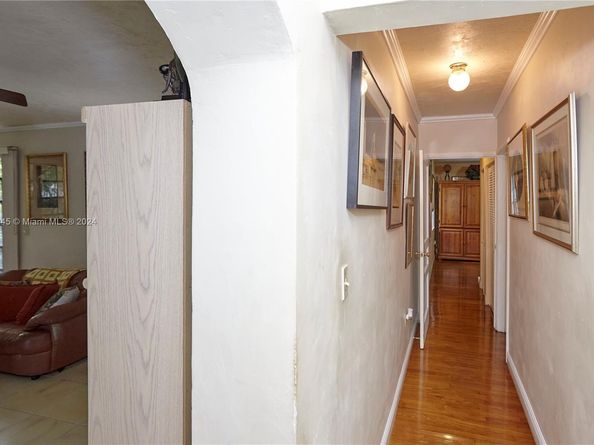 Undisclosed Address #A11636945, Coral Gables FL 33134