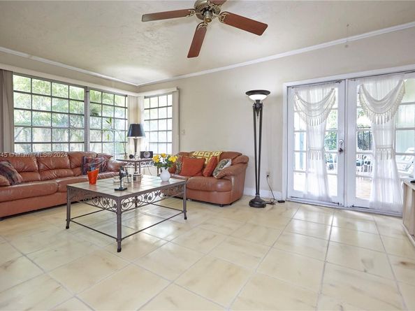 Undisclosed Address #A11636945, Coral Gables FL 33134