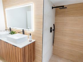 7951 SW 30th St, Davie FL 33328