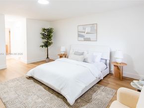 7951 SW 30th St, Davie FL 33328