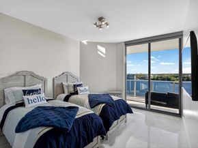 17111 Biscayne Blvd 706, North Miami Beach FL 33160