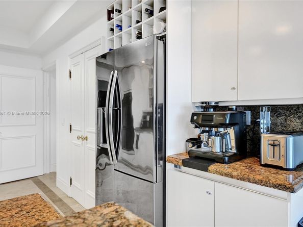 21150 Point Pl 1804, Aventura FL 33180