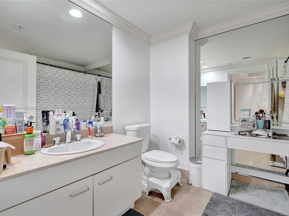 21150 Point Pl 1804, Aventura FL 33180